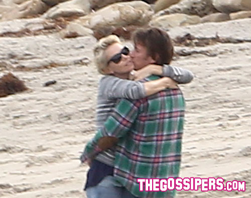 sean charlize Coccole in spiaggia per Charlize Theron e Sean Penn