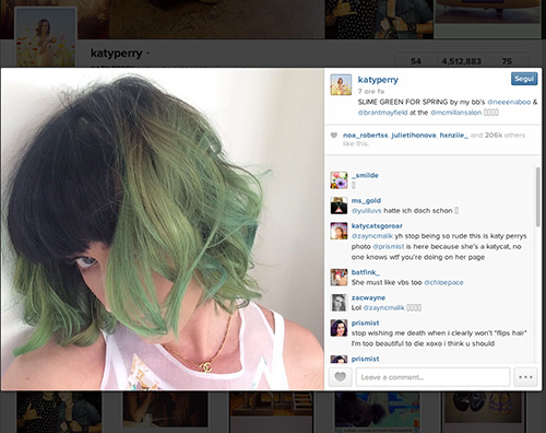 Katy Indovina la donna con i capelli verdi