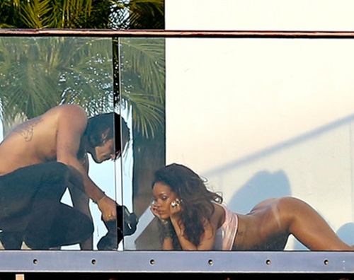 Rihanna hot per una rivista francese Rihanna1 Rihanna hot per una rivista francese