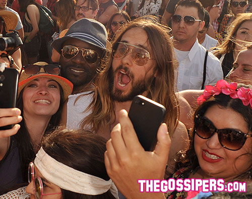 folla jared Jared Leto, bagno di folla al Coachella