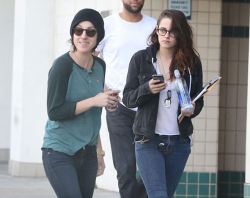 kristen ragazza Kristen Stewart lesbica e impegnata?