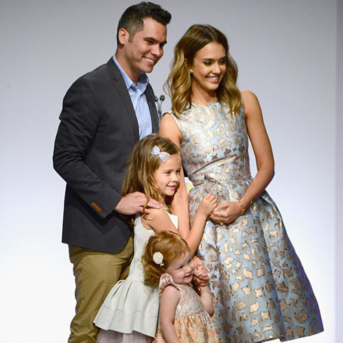 alba3 Jessica Alba è la madre dellanno