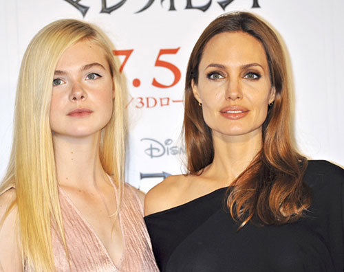 maleficient1 Angeline Jolie ed Elle Fanning insieme a Tokyo