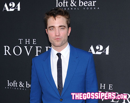 rob rover1 Robert Pattinson in blu per The Rover