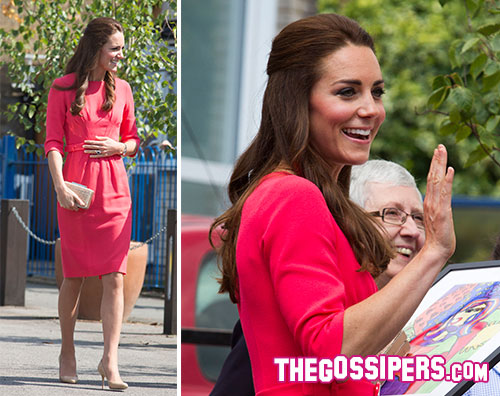 kate2 Kate Middleton in rosa per i bambini delle scuole