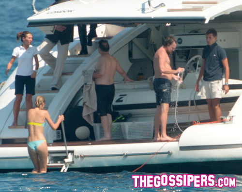 leotoni Toni Garrn raggiunge Leonardo Di Caprio a Saint Tropez