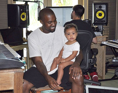 kanye north La piccola North West in studio con papà Kanye