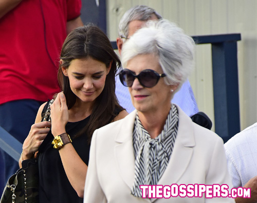 katiemamma Katie Holmes negli Hamptons con i genitori