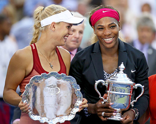 wozniacki williams Serena Williams festeggia la vittoria insieme allavversaria