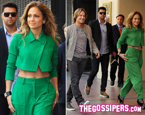 Jennifer Lopez JLo mostra gli addominali ad American Idol