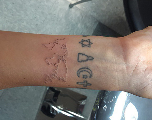 Lily Allen tattoo Indovina la tatuata cosmopolita