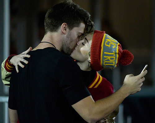 Miley1 Miley Cyrus e Patrick Schwarzenegger non si nascondo più