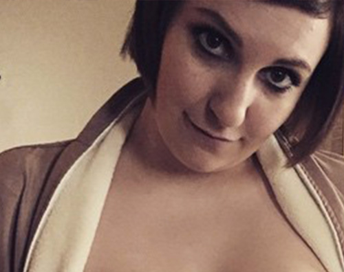 Lena Lena Dunham in topless su Instagram