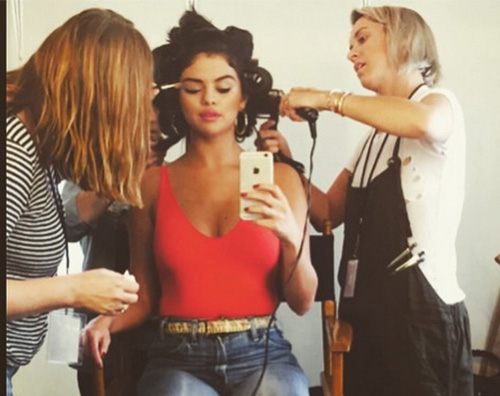 Selena Gomez Selena Gomez si fa bella su Instagram