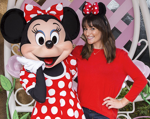 Lea Michele 2 Lea Michele a Disneyland per il compleanno di Matthew
