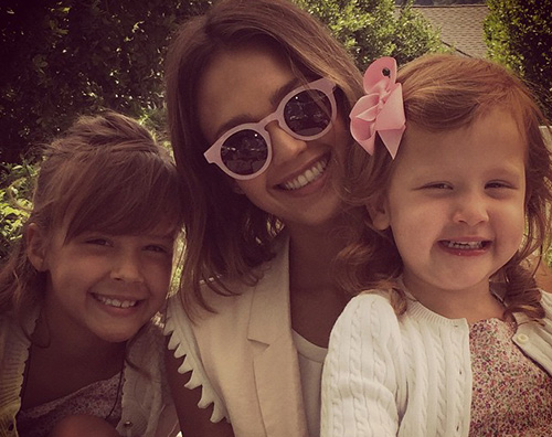 jessica alba figlie Jessica Alba con le figlie su Instagram