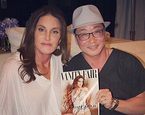 Caitlyn Jenner1 Caitlyn Jenner posa col suo chirurgo plastico