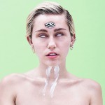 Miley 4 150x150 Miley Cyrus su Paper Magazine col suo maiale