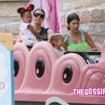 KimKourtneyNorthPenelope 150x150 Compleanno a Disneyland (anche) per Penelope Disick