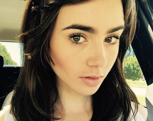 Lily Collins Lily Collins cambia look