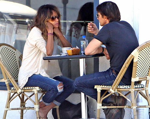 Halle Berry2 Halle Berry e Olivier Matinez innamorati a West Hollywood