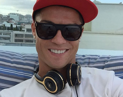 Cristiano Ronaldo 4 Christiano Ronaldo non resiste al fascino dei selfie