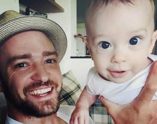 Justin Timberlake e Silas Justin Timberlake mostra una foto di Silas da Jimmy Fallon