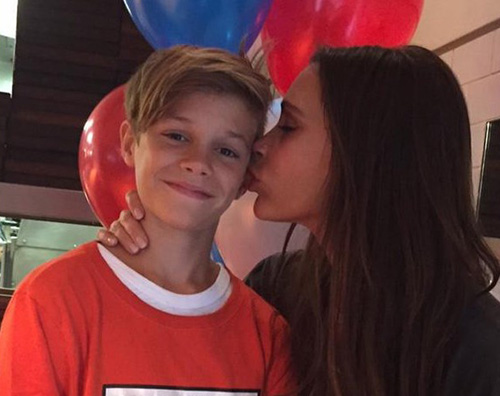 Victoria e Romeo Beckham Victoria Beckham festeggia il 13esimo compleanno di Romeo