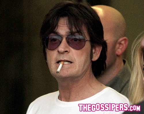 Charlie Sheen Charlie Sheen ancora ubriaco a Los Angeles