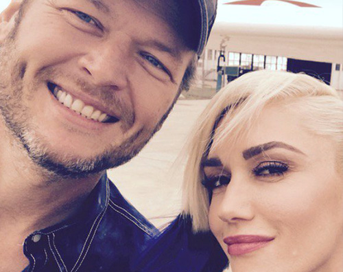 Gwen Blake Gwen Stefani e Blake Shelton pizzicati insieme ad Halloween