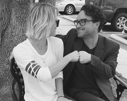 Kaley Cuoco Kaley Cuoco e Johnny Galecky Siamo solo amici