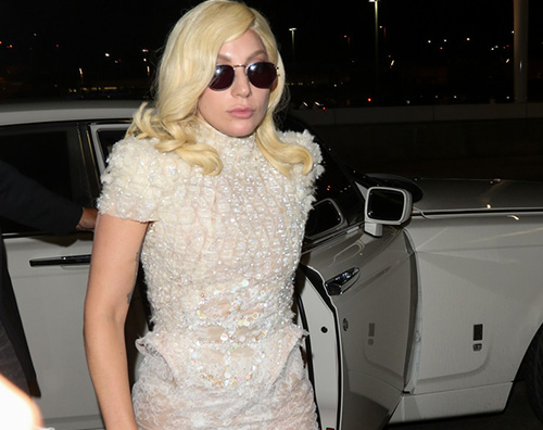 Lady Lady Gaga in abito da sera al LAX