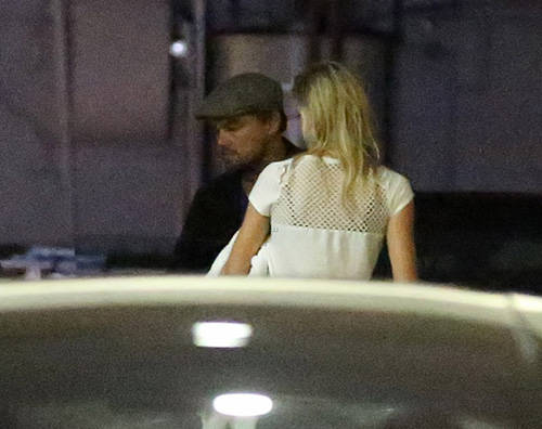 Leonardo Di Caprio e Kelly Leonardo DiCaprio e Kelly, cena fuori a Beverly Hills