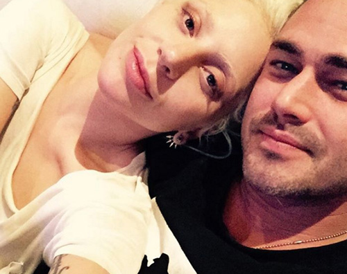 Lady Gaga Taylor Kinney Taylor Kinney ritorna a parlare di Lady Gaga