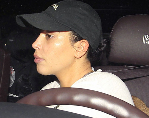 Kim Kardashian Kim Kardashian senza trucco a Beverly Hills