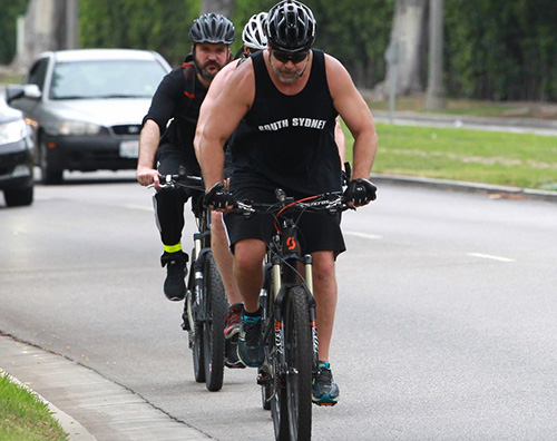 Russell Crowe Russell Crowe, anche i gladiatori vanno in bicicletta