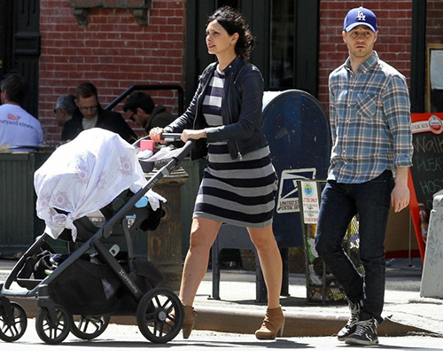 Benjami McKenzie e Morena Baccarin prima uscita pubblica con Frances