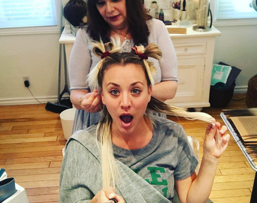 Kaley CUoco 1 Kaley Cuoco ritorna ai capelli lunghi