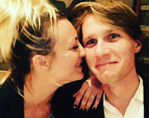 Kaley CUoco Kaley Cuoco, è Carl Cook il suo nuovo amore?