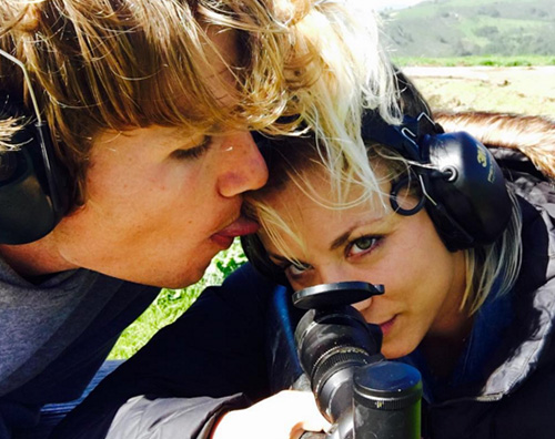 Kaley Cuoco 3 Kaley Cuoco, è Carl Cook il suo nuovo amore?