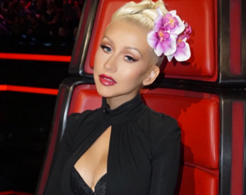 Christina Aguilera 2 Christina Aguilera è una geisha per la finale di The Voice