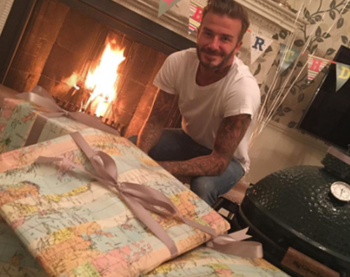 David Beckham 2 Vicotria e Brooklyn Beckham festeggiano David su Instagram