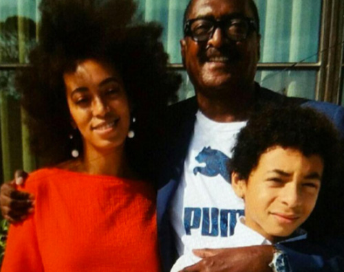 Solange Knowles Beyonce, selfie con papà Mathew su Instagram