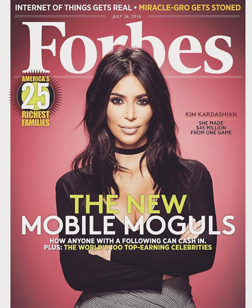 Kim Kardashian 2 Kim Kardashian sulla cover di Forbes