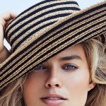 Margot Robbie 3 150x150 Margot Robbie, bikini bianco sulla cover di Vanity Fair