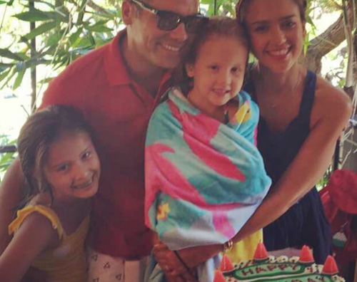 Jessica Alba Jessica Alba festeggia il compleanno di Haven