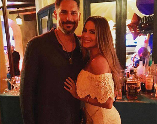 Sofia Vergara e Joe Manganiello Sofia Vergara e Joe Manganiello, foto di coppia al party di Schwarzenegger