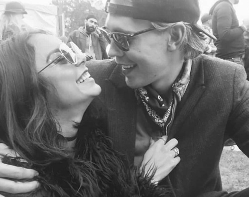 Vanessa Hudgens Austin Butler Vanessa Hudgens romantica per i 25 anni di Austin