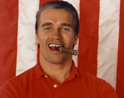 Arnold Swarzenegger Arnold Schwarzenegger festeggia i 33 anni da cittadino americano