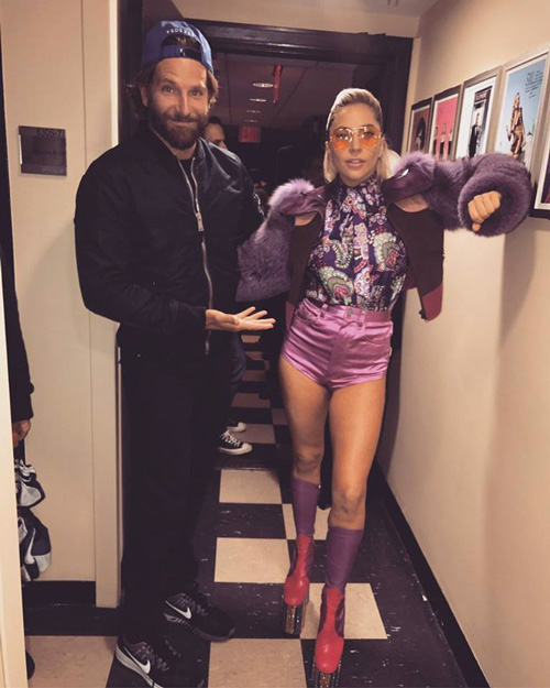 Lady Gaga 2 Lady Gaga e Bradley Cooper dietro le quinte di SNL